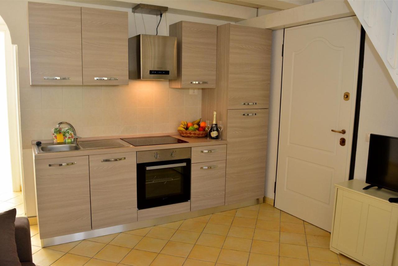 Appartamenti Residence Zodiaco Porto Pozzo Ngoại thất bức ảnh
