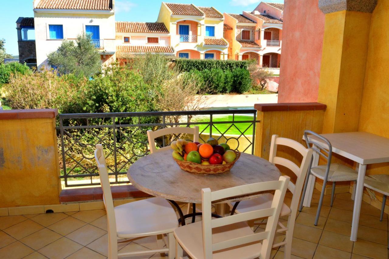 Appartamenti Residence Zodiaco Porto Pozzo Ngoại thất bức ảnh