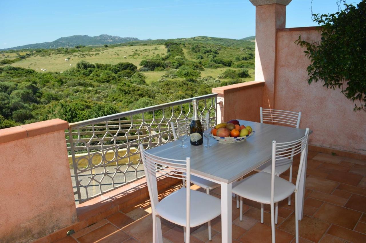 Appartamenti Residence Zodiaco Porto Pozzo Ngoại thất bức ảnh