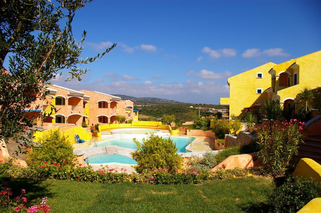 Appartamenti Residence Zodiaco Porto Pozzo Ngoại thất bức ảnh
