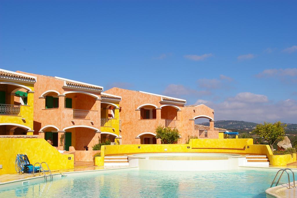 Appartamenti Residence Zodiaco Porto Pozzo Ngoại thất bức ảnh
